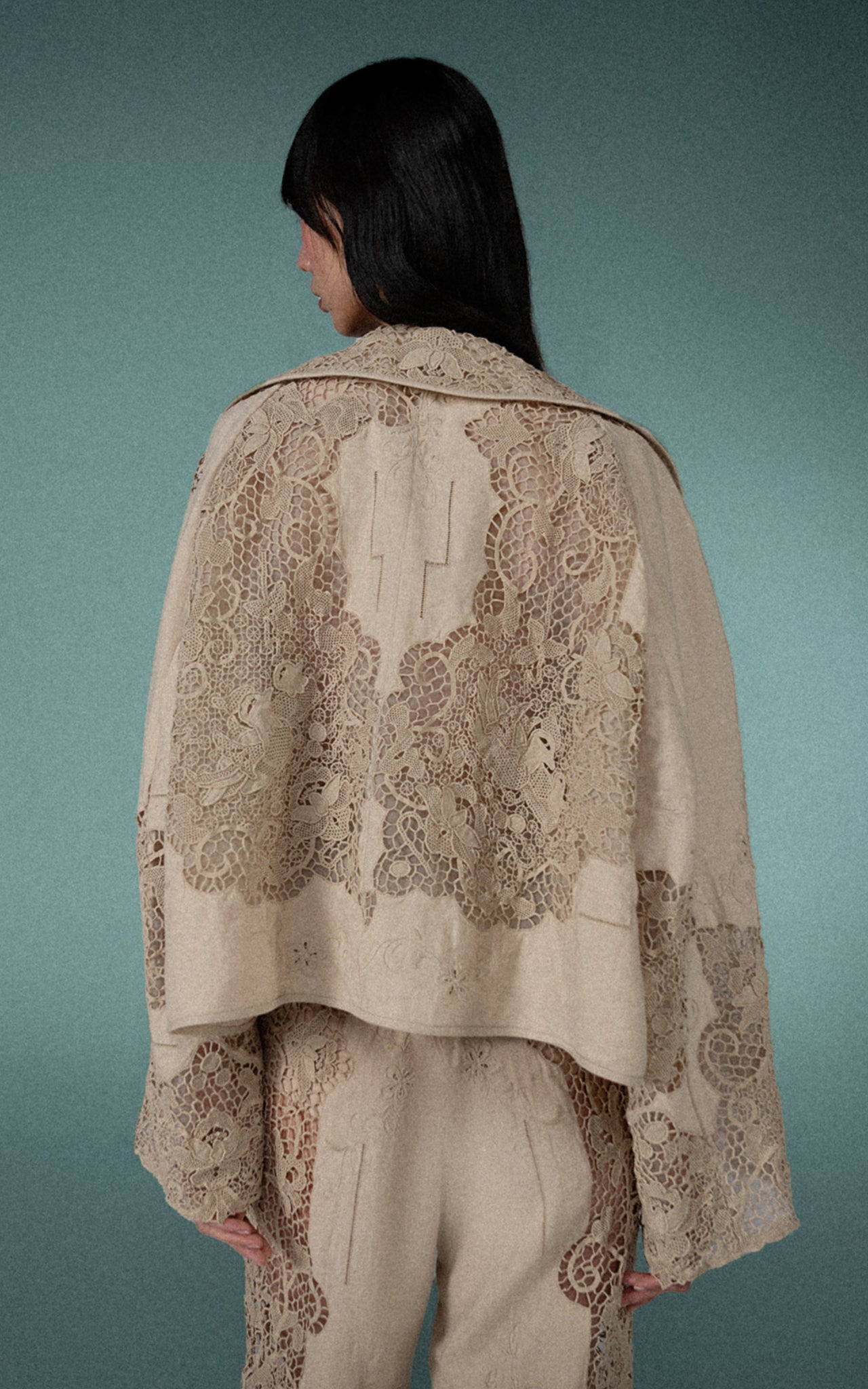 zlatovez golden embroidery cloak